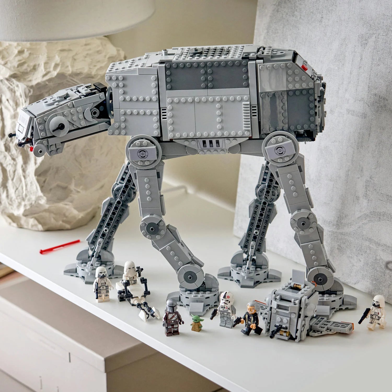LEGO: Imperial Remnant AT-AT™ with INT