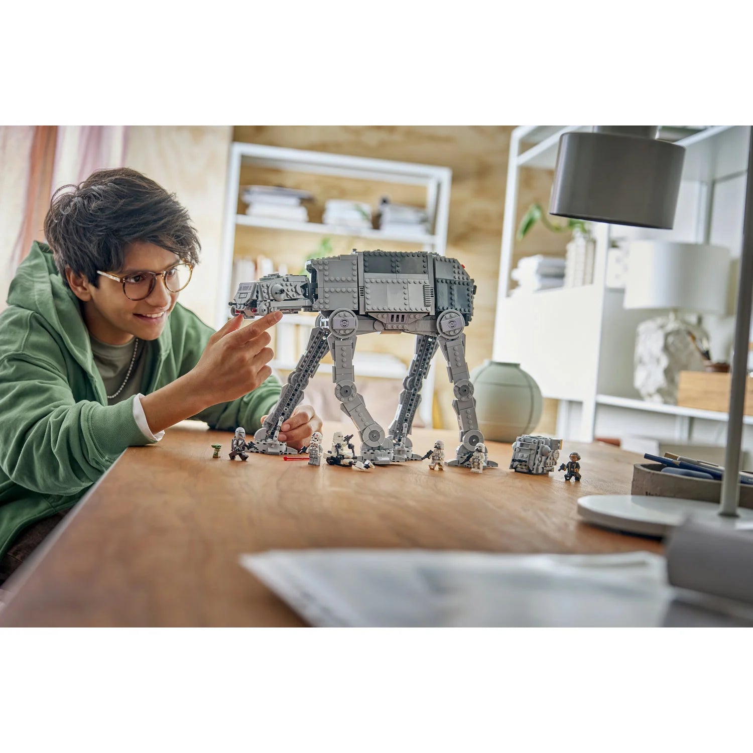 LEGO: Imperial Remnant AT-AT™ with INT